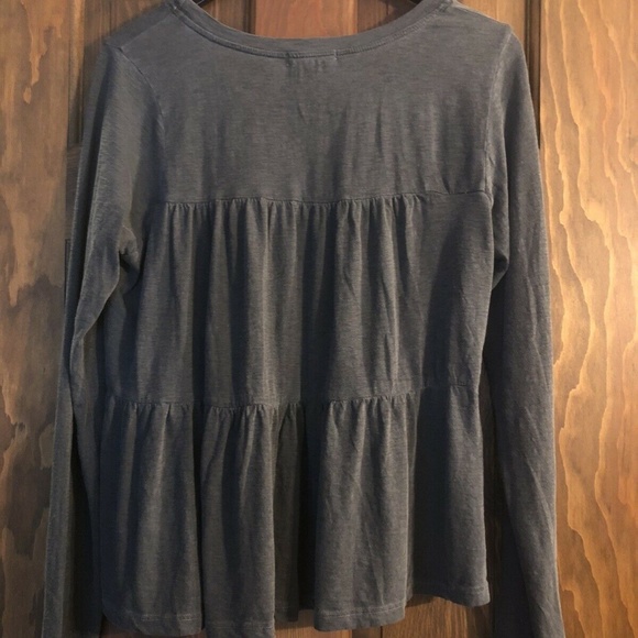 🥳B-DAY SALE❤️NWT SUNDRY Charcoal Tiered Long Sleeve Top 3/L - Picture 10 of 11